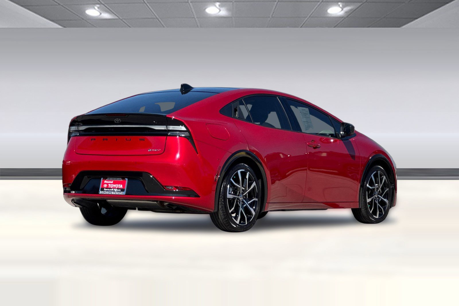 Used 2025 Toyota Prius Plug-In Hybrid w/ Limited Premium Package image 3