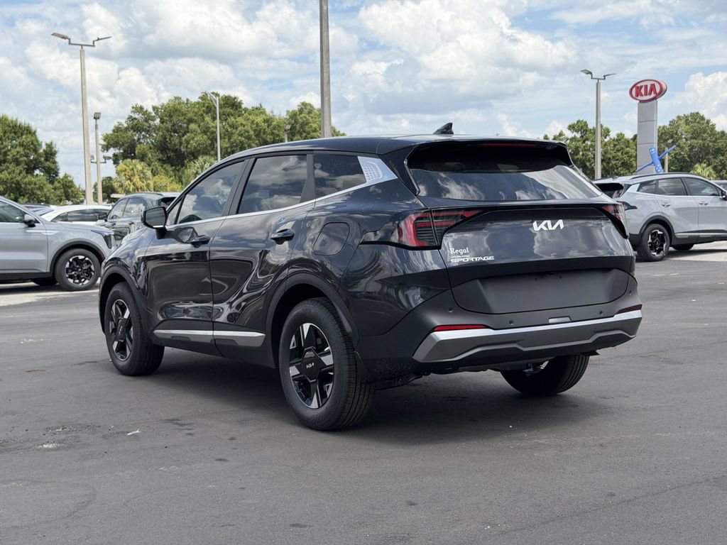 New 2026 Kia Sportage LX FWD image 6