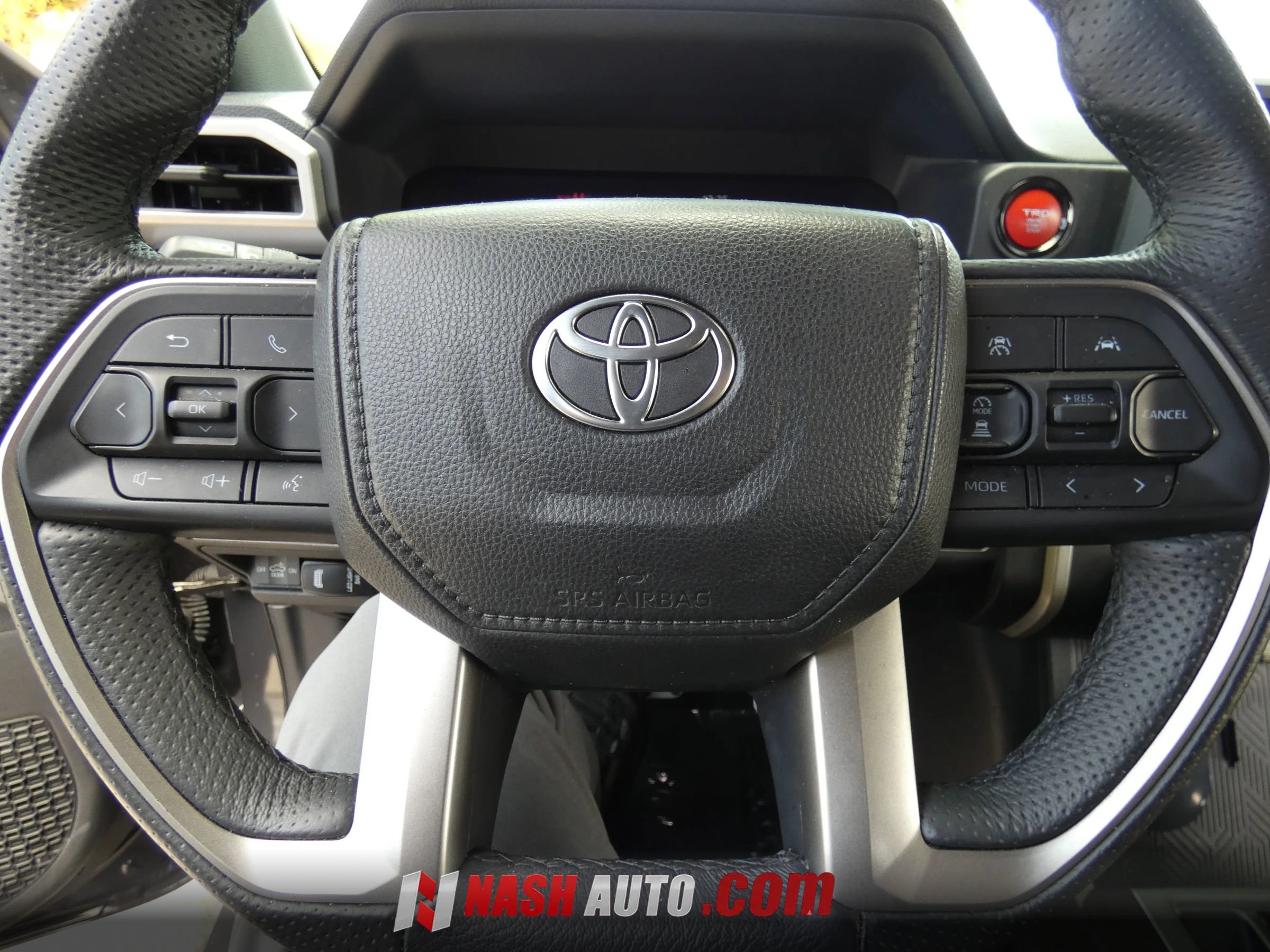 Used 2025 Toyota Tacoma TRD Sport AWD/4WD image 70