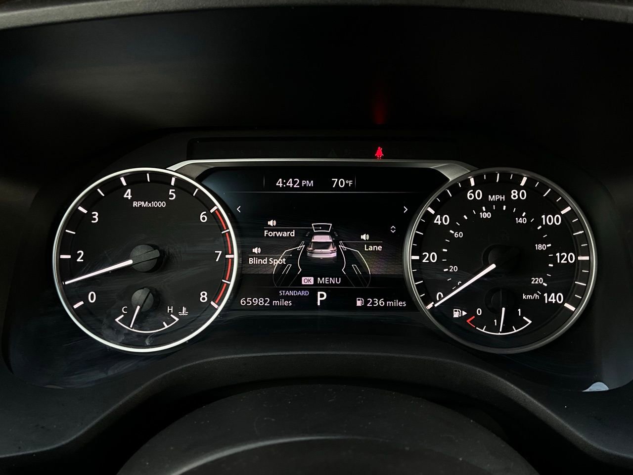 Used 2023 Nissan Rogue SV image 37