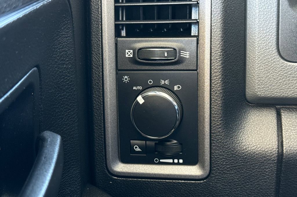 Used 2019 RAM 1500 Tradesman RWD image 35