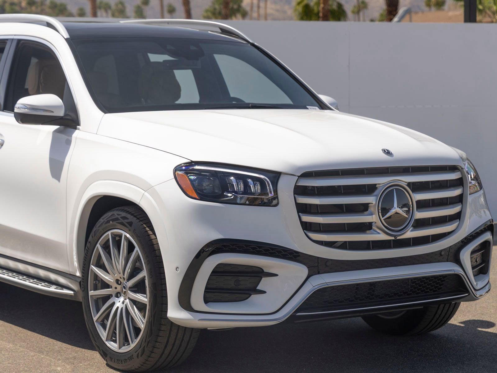 New 2026 Mercedes-Benz GLS 580 4MATIC video 3