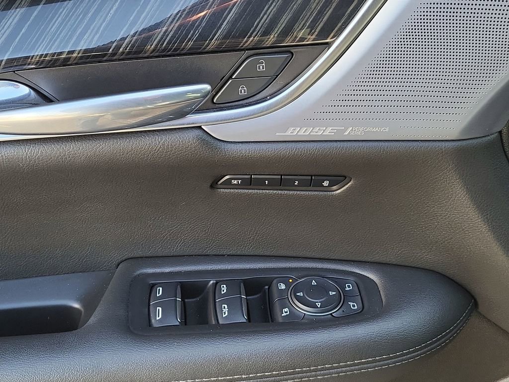 Used 2023 Cadillac XT6 Premium Luxury w/ Technology Package image 24