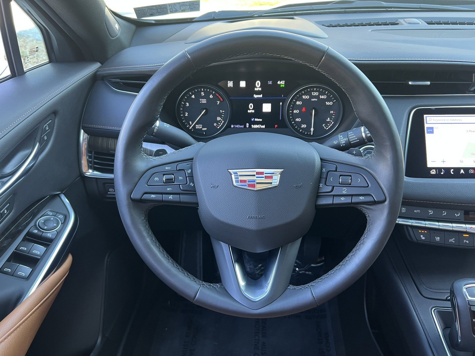 Used 2019 Cadillac XT4 Premium Luxury AWD/4WD image 23