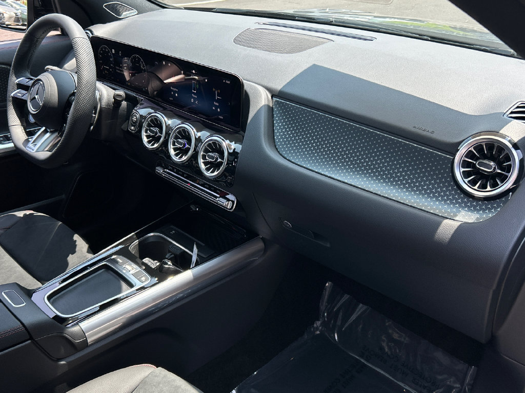 New 2026 Mercedes-Benz GLA 35 AMG 4MATIC image 29