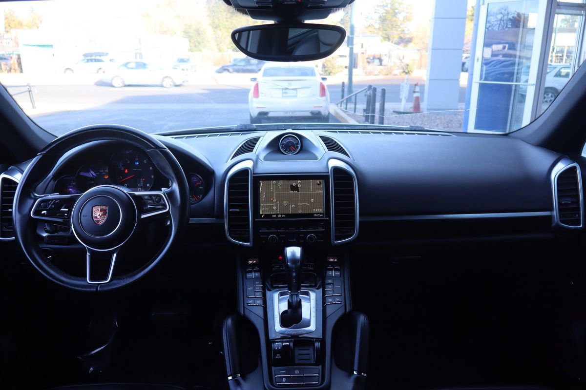 Used 2016 Porsche Cayenne image 9