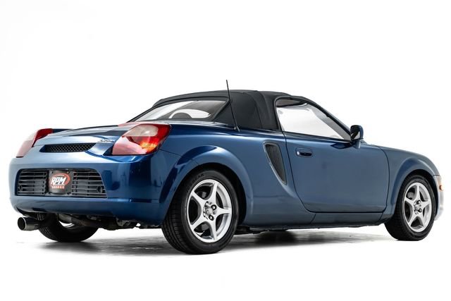 Used 2001 Toyota MR2 RWD image 4