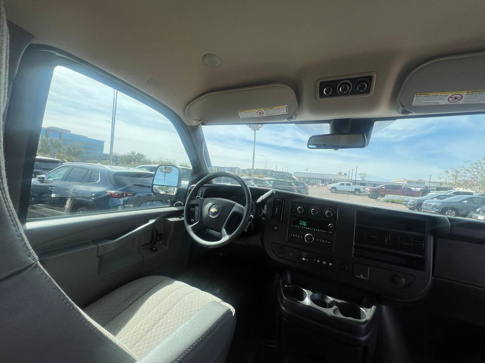 Used 2025 Chevrolet Express 3500 LT w/ LT Preferred Equipment Group image 35