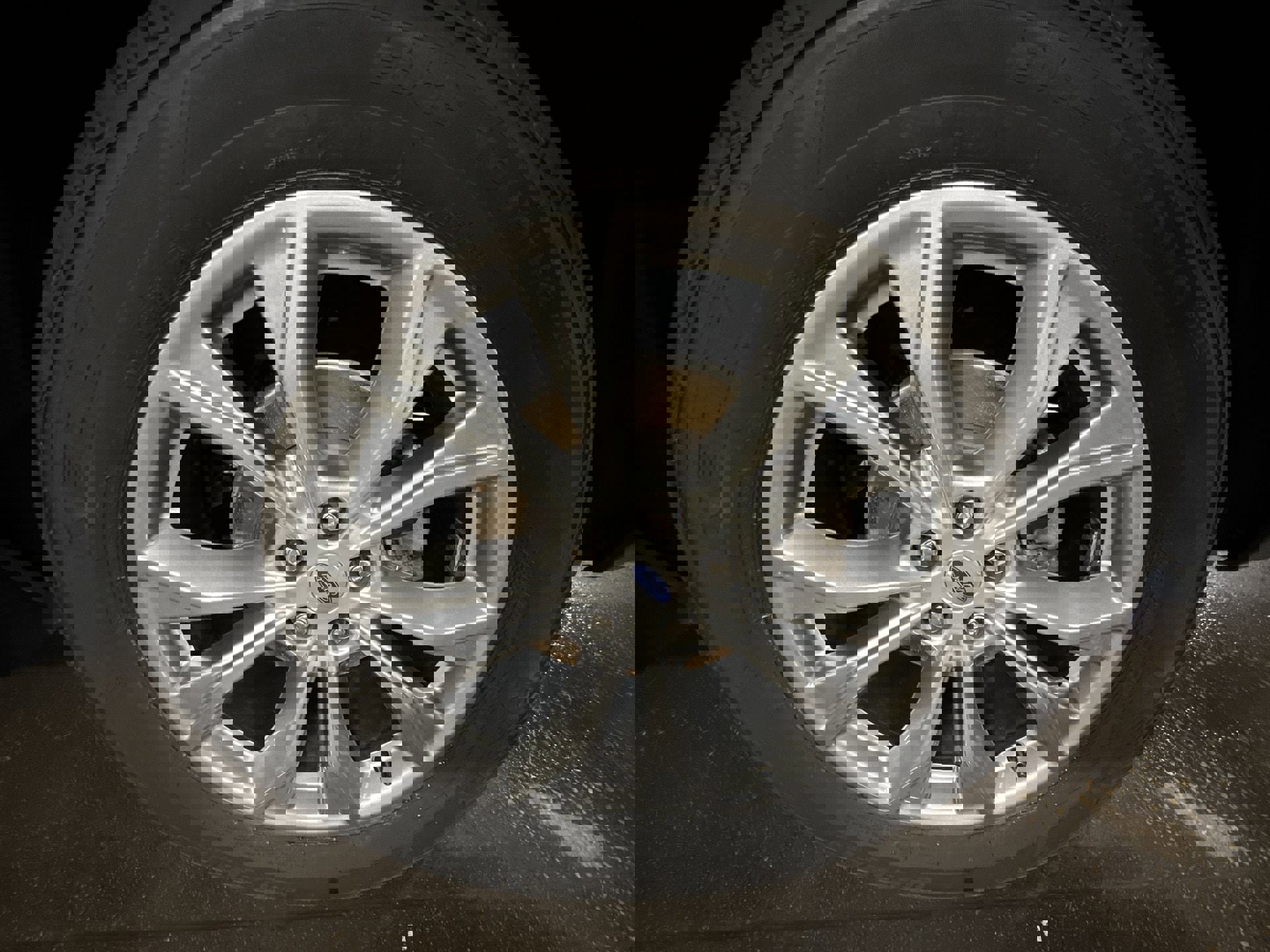 Used 2023 Ford Explorer Limited image 32