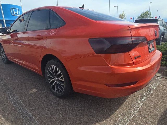 Used 2021 Volkswagen Jetta SE w/ SE Cold Weather Package image 10