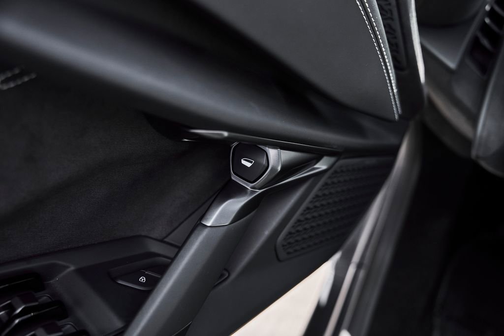 Used 2026 Lamborghini Revuelto AWD/4WD image 39