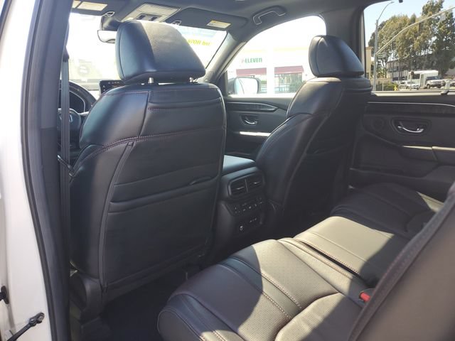 Used 2025 Honda Pilot Black Edition image 15