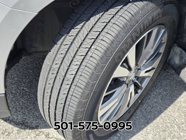 Used 2020 Nissan Pathfinder SV FWD image 19