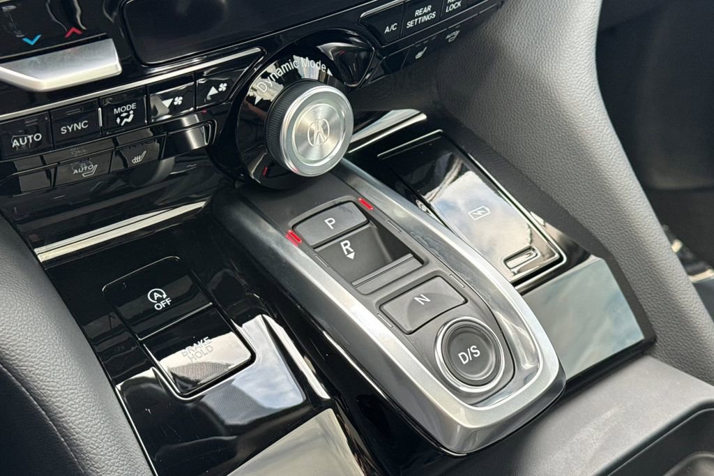 Certified 2025 Acura MDX FWD image 28