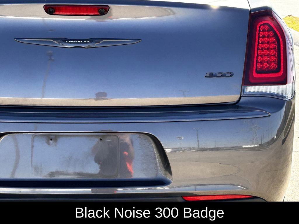 Used 2021 Chrysler 300 Touring w/ Sport Appearance Package image 9