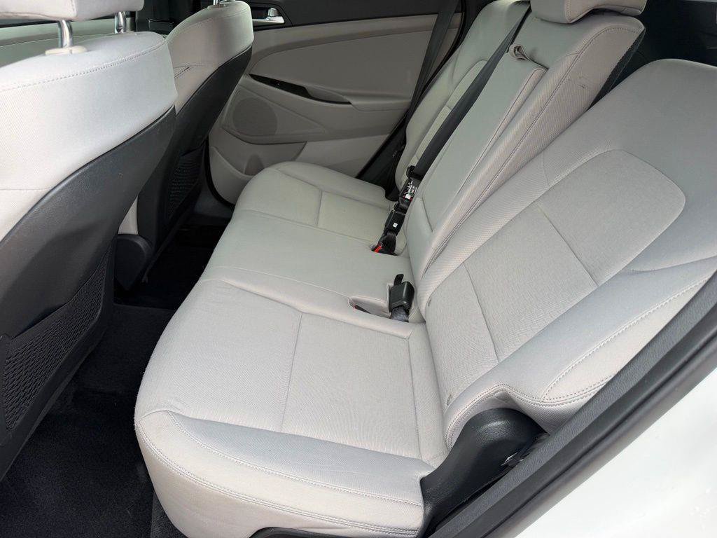 Used 2020 Hyundai Tucson Value FWD image 11
