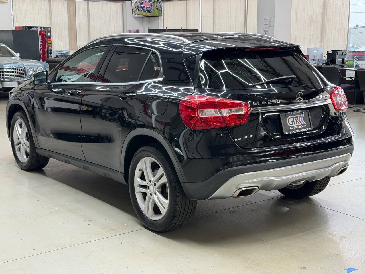 Used 2017 Mercedes-Benz GLA 250 4MATIC image 4