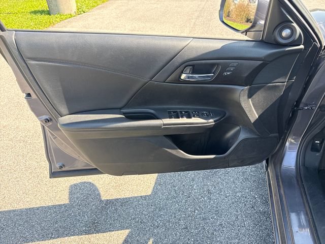 Used 2015 Honda Accord EX-L image 23