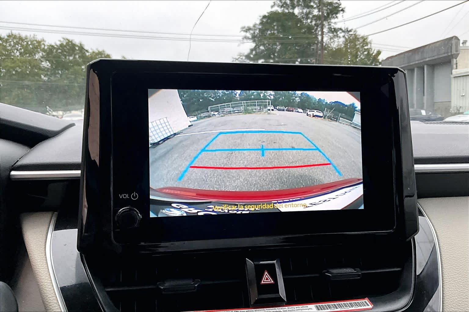 Used 2025 Toyota Corolla LE FWD image 27