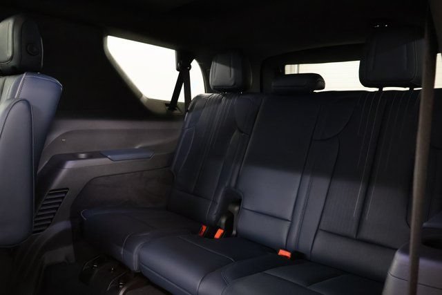 New 2026 Cadillac Escalade IQL Sport 2 w/ LPO, ONYX Package AWD/4WD image 29