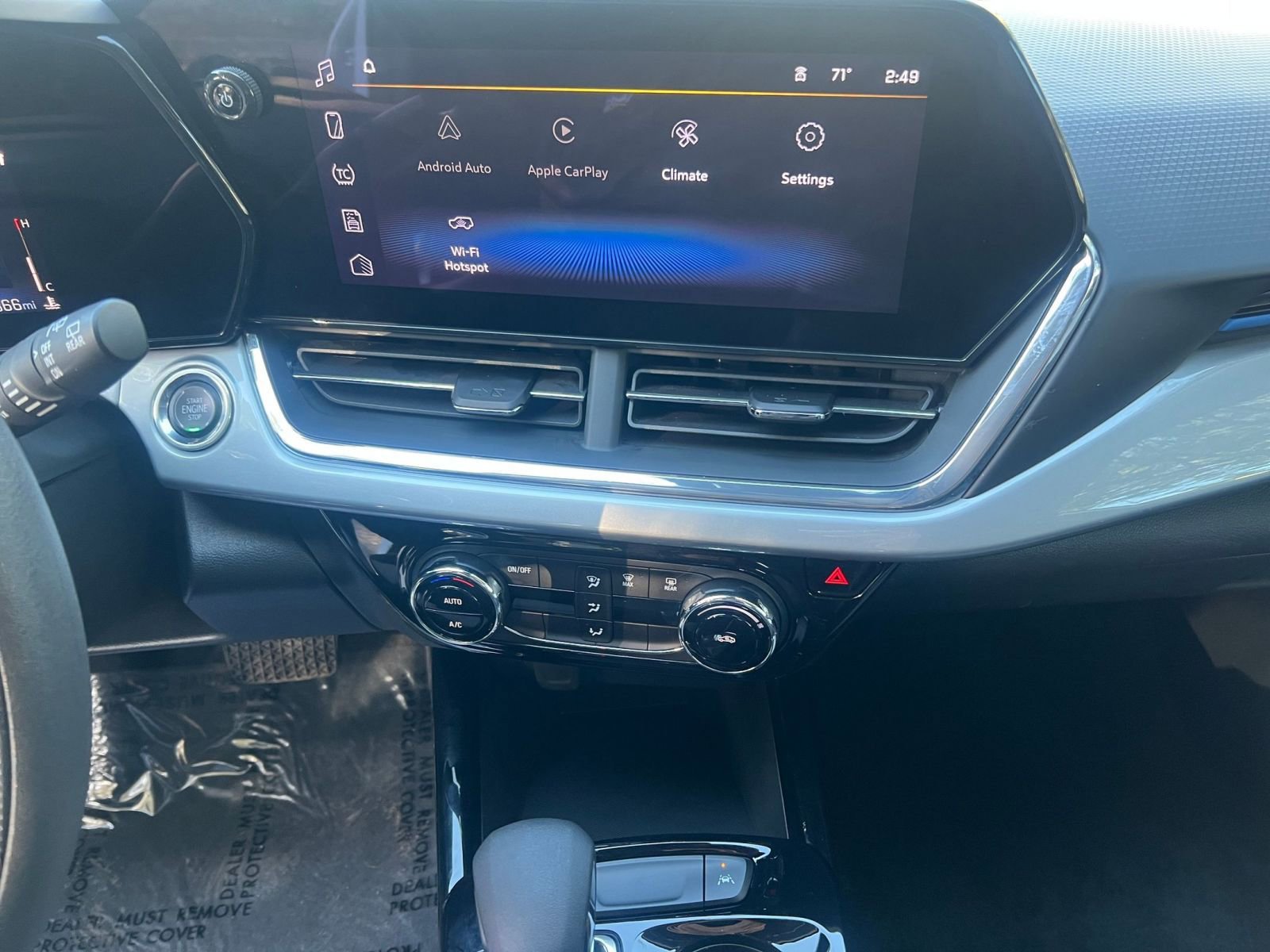 Used 2025 Chevrolet Trax LT image 18