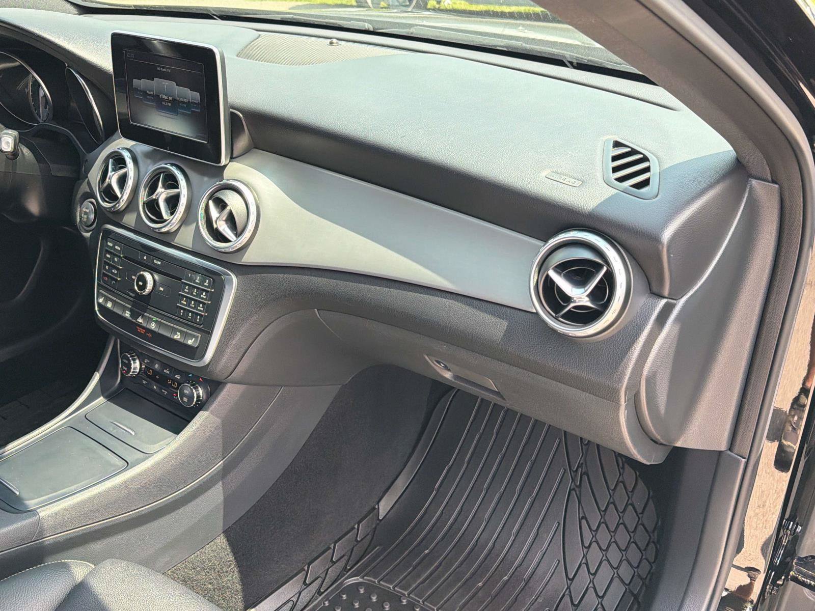 Certified 2016 Mercedes-Benz GLA 250 4MATIC image 26