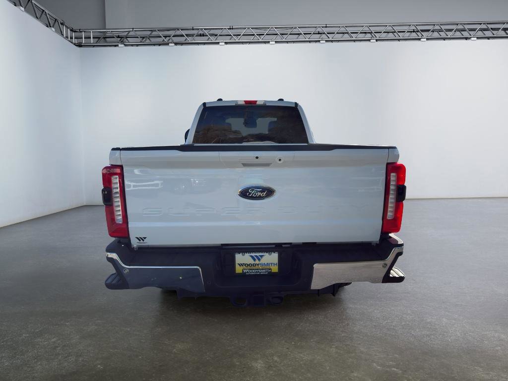 New 2026 Ford F350 Lariat w/ FX4 Off-Road Package image 11