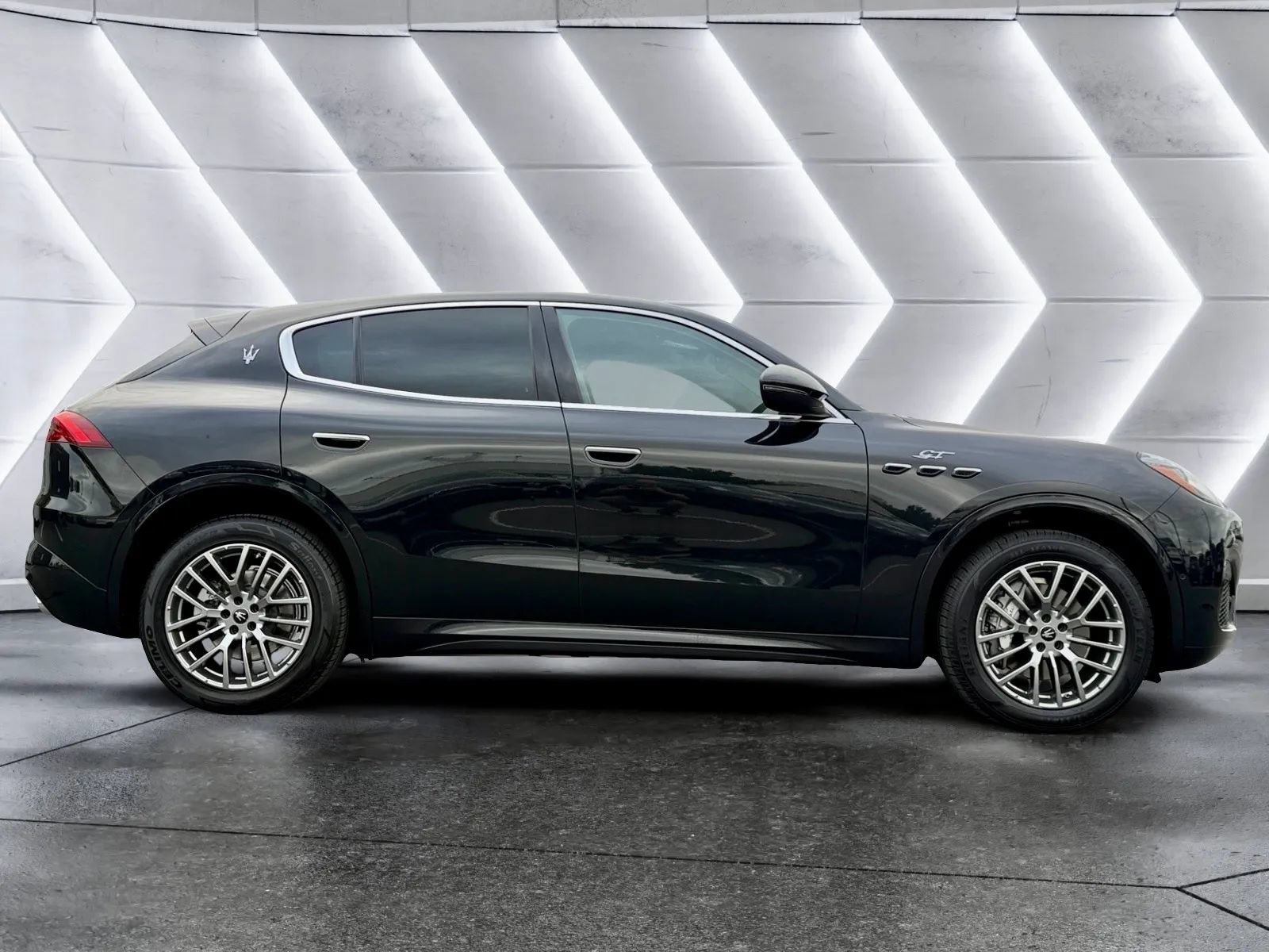 Used 2024 Maserati Grecale GT AWD/4WD image 5