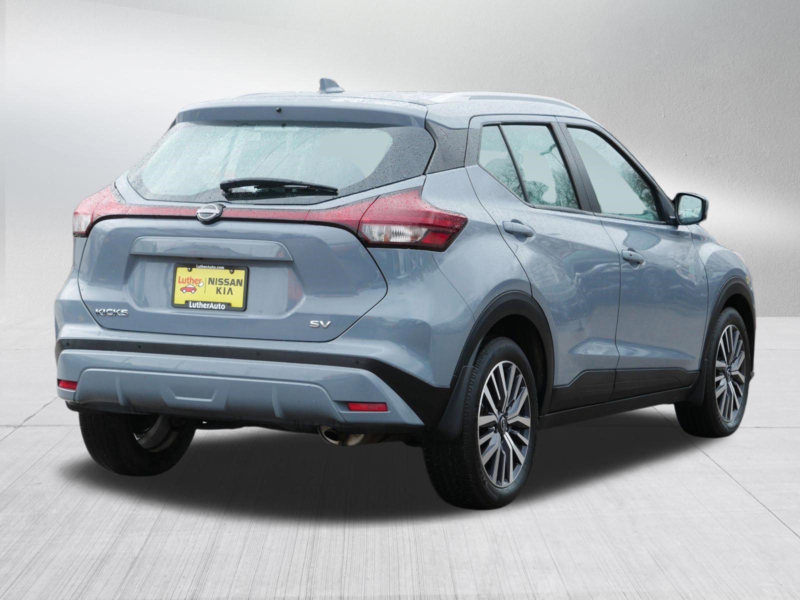 Certified 2023 Nissan Kicks SV image 7