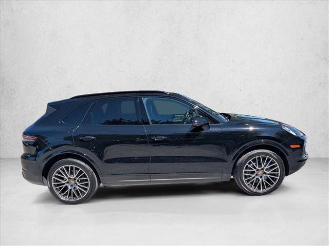 Used 2023 Porsche Cayenne AWD/4WD image 4