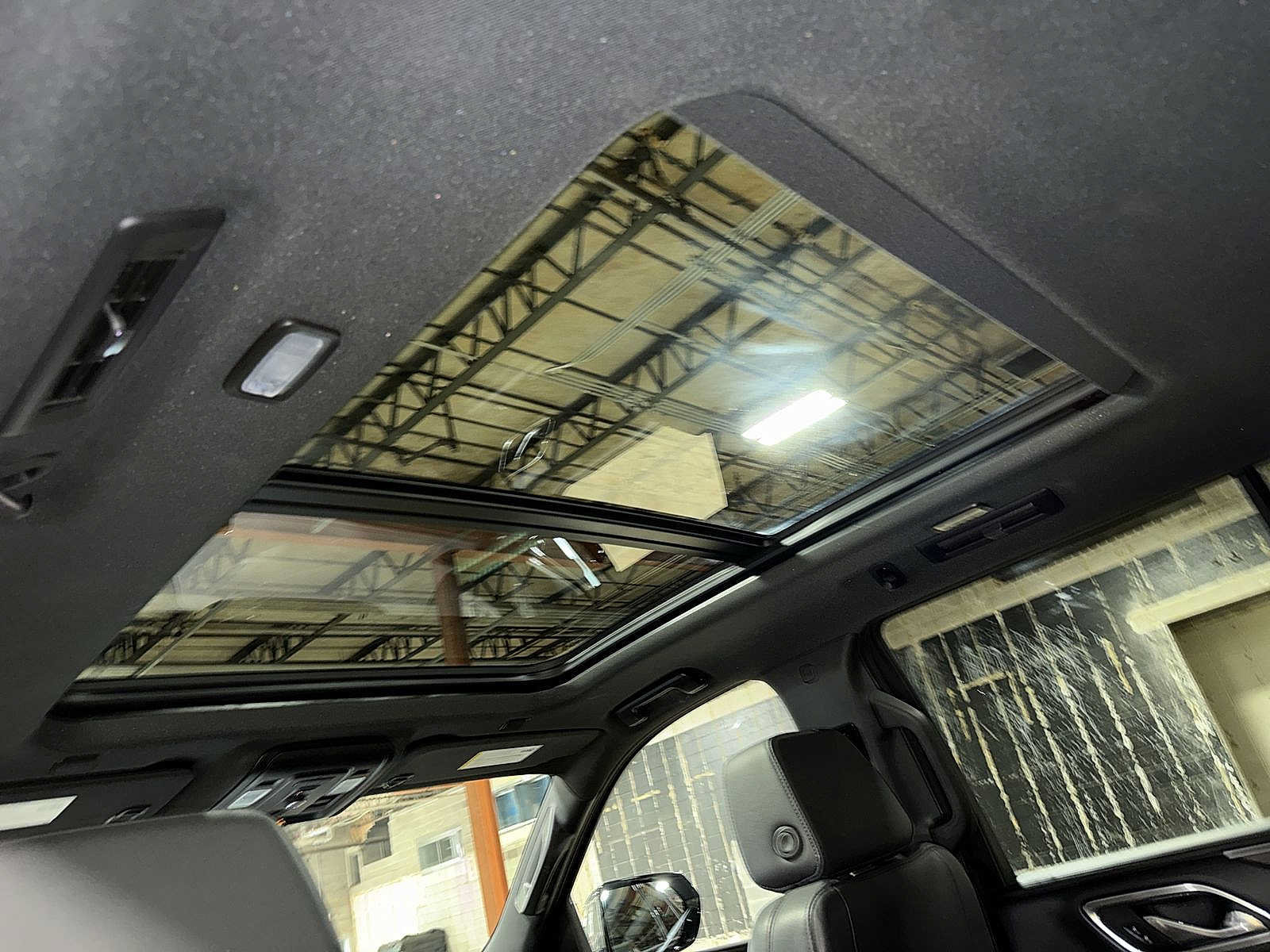 Used 2023 Chevrolet Tahoe Z71 AWD/4WD image 26
