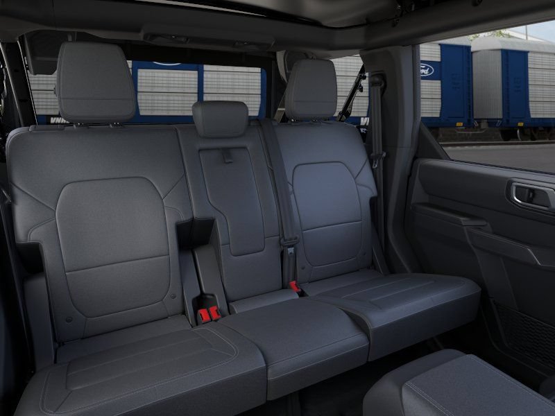 New 2026 Ford Bronco Badlands w/ Sasquatch Package AWD/4WD image 5