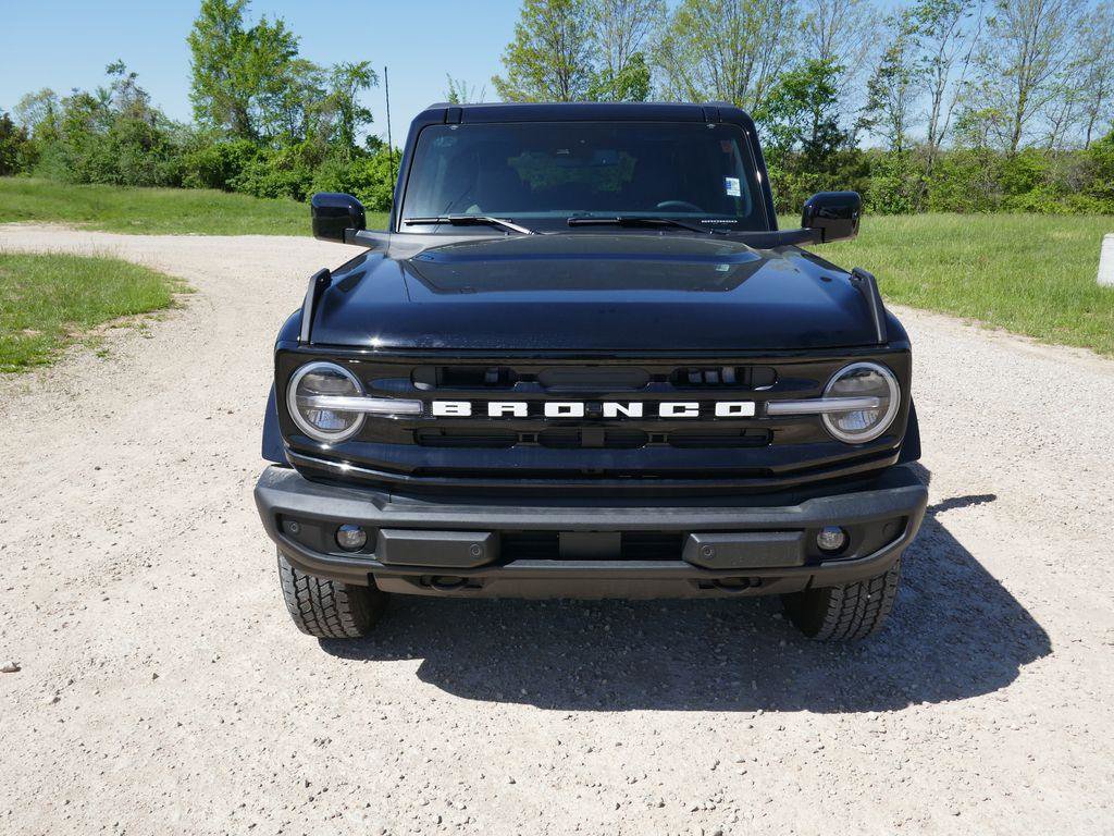 New 2026 Ford Bronco Outer Banks AWD/4WD image 9