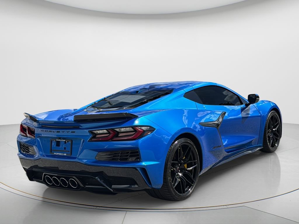 Used 2025 Chevrolet Corvette Z06 image 24