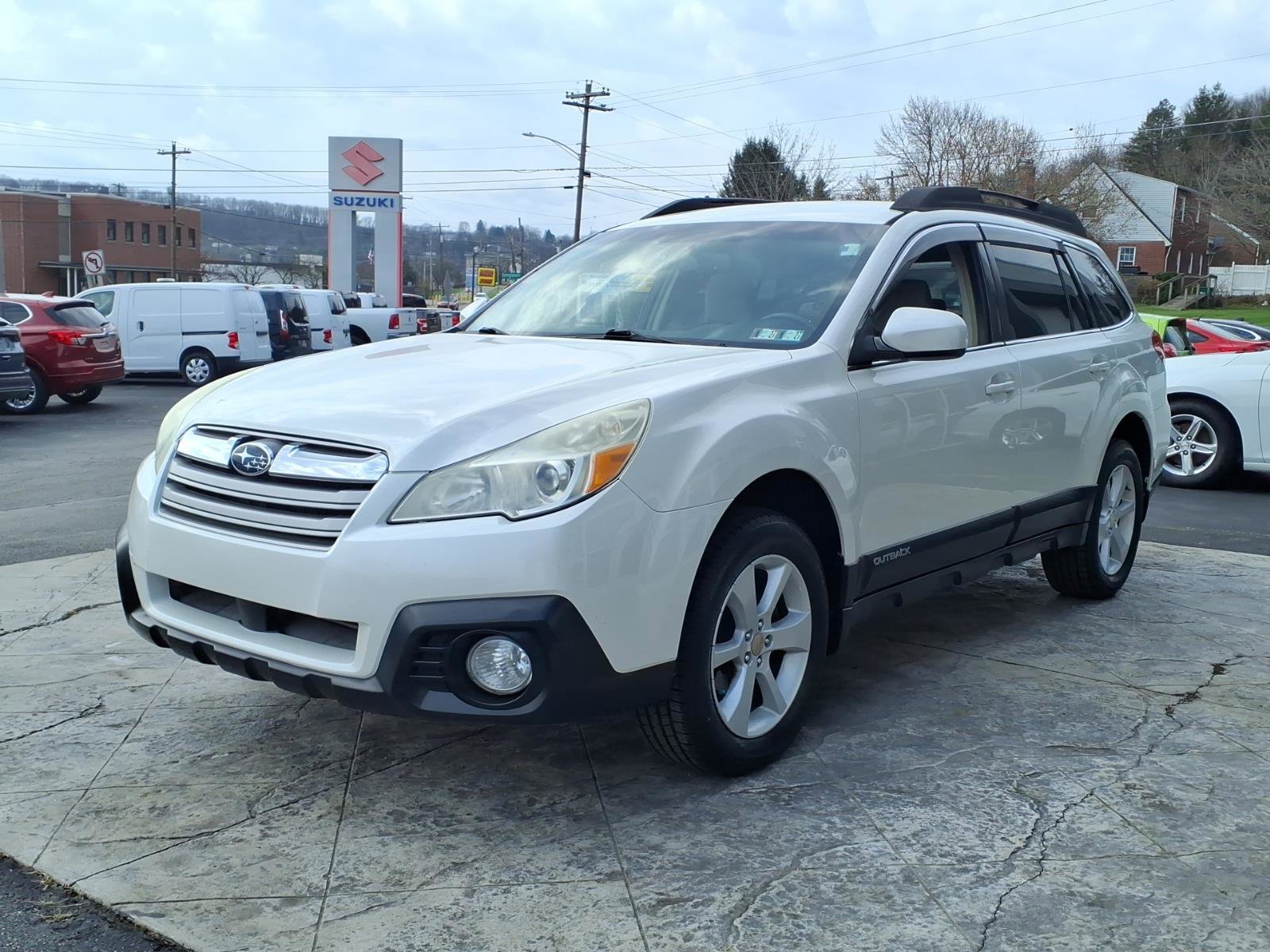 Used 2014 Subaru Outback 2.5i Premium AWD/4WD image 5