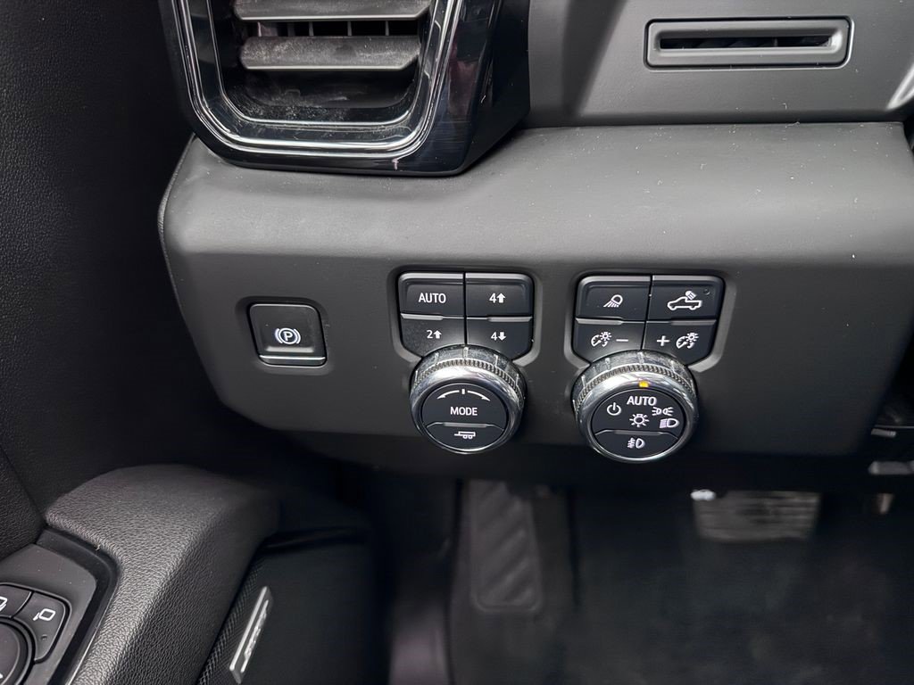 Certified 2025 GMC Sierra 2500 AT4 AWD/4WD image 19