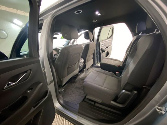 Used 2023 Chevrolet Traverse LT image 29