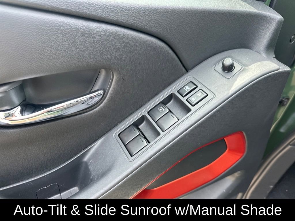 Used 2025 Nissan Frontier PRO-4X w/ Pro Premium Package image 16