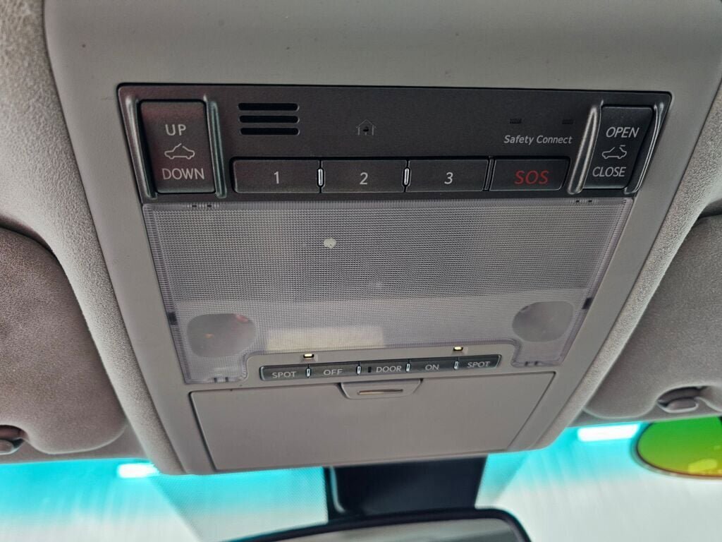 Used 2011 Lexus LS 460 L w/ Luxury Pkg image 25