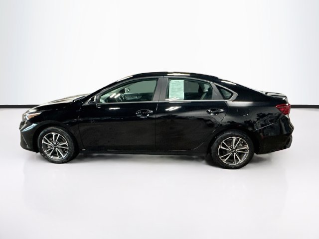 Certified 2023 Kia Forte LXS FWD image 4