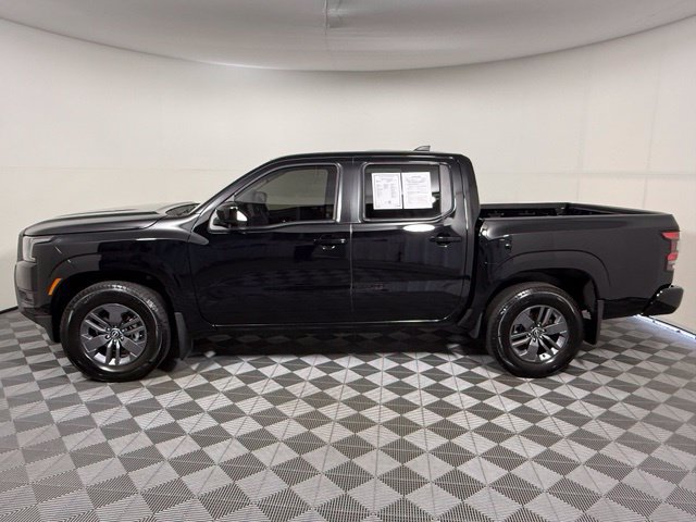 Used 2025 Nissan Frontier SV RWD image 11