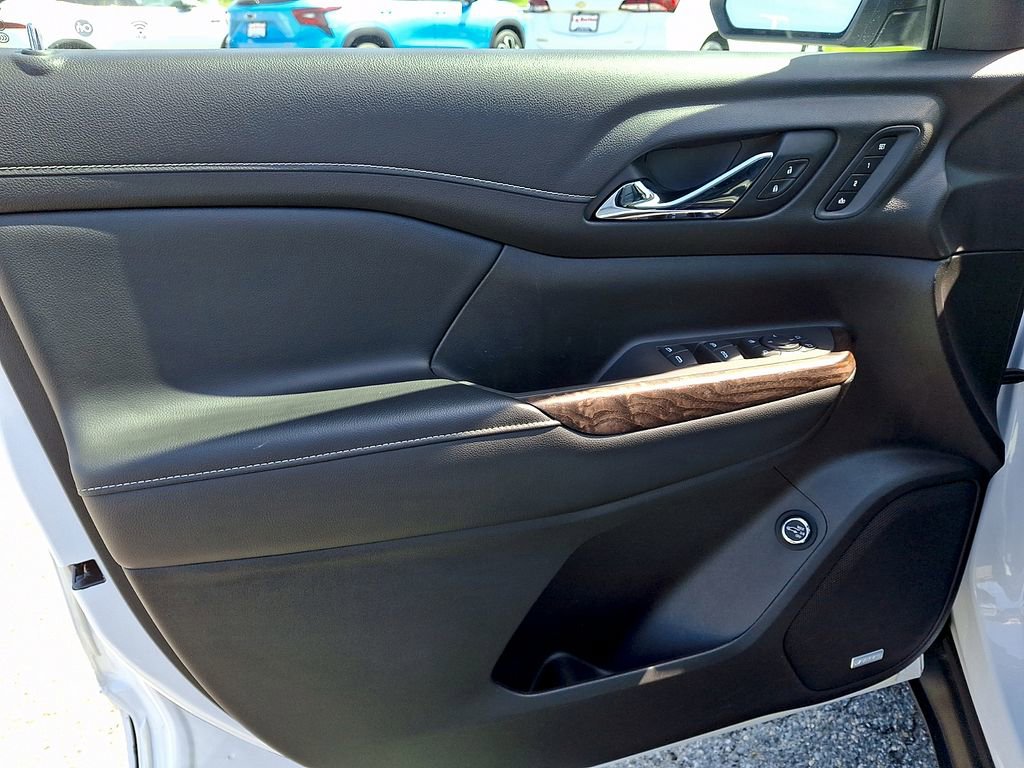 Used 2020 GMC Acadia Denali w/ Trailering Package image 12