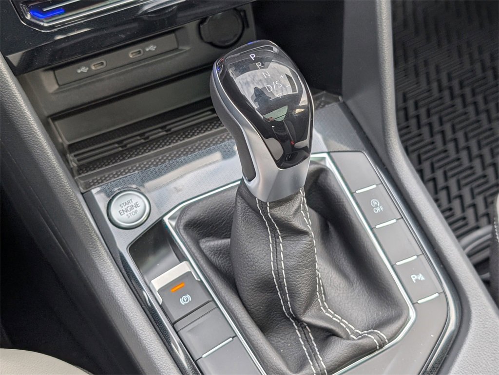 New 2026 Volkswagen Taos SE image 23