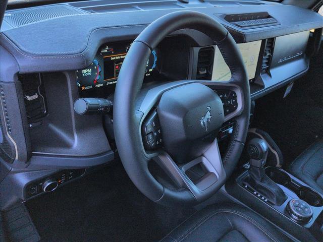 New 2025 Ford Bronco Badlands image 3