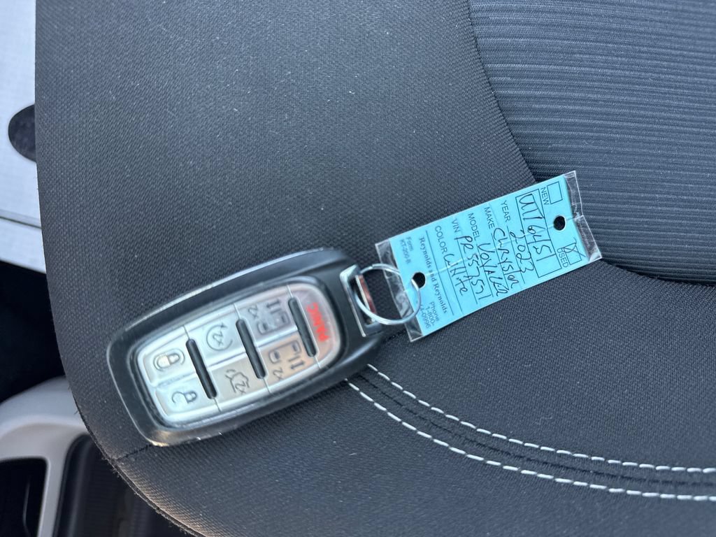 Used 2023 Chrysler Voyager LX FWD image 32