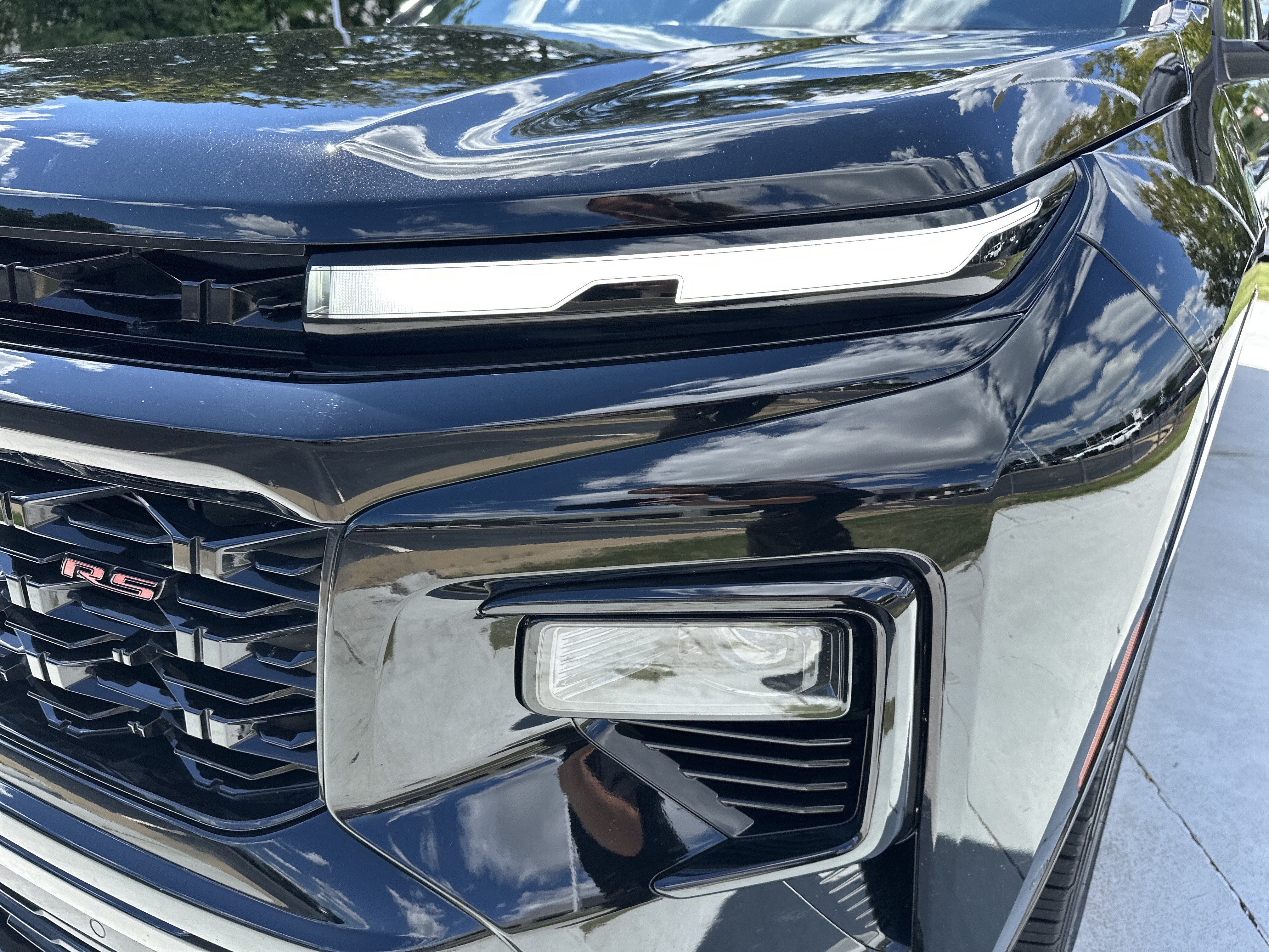 Used 2025 Chevrolet Traverse RS FWD image 6