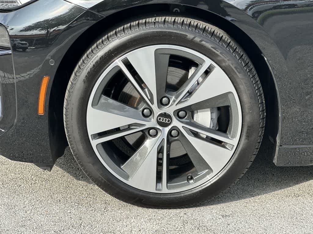 Used 2025 Audi A6 e-tron Premium Plus w/ Premium Plus RWD image 11