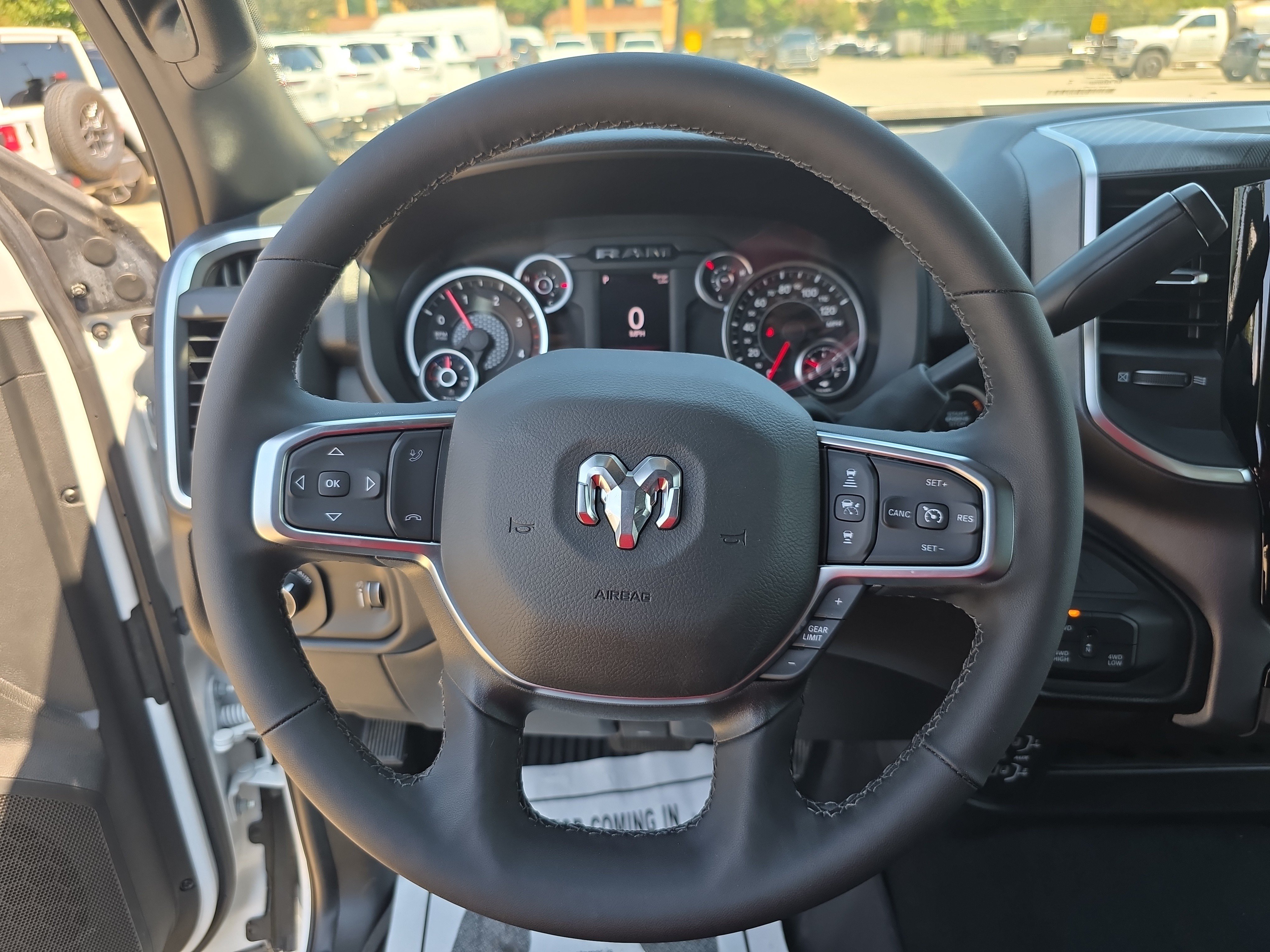 Used 2025 RAM 3500 Big Horn AWD/4WD image 17