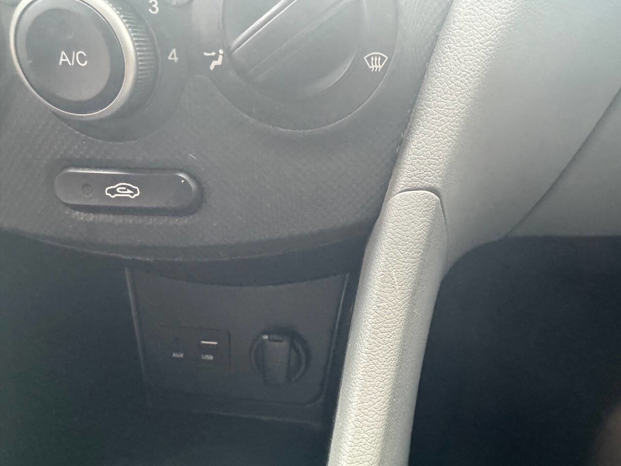 Used 2017 Hyundai Accent SE image 24