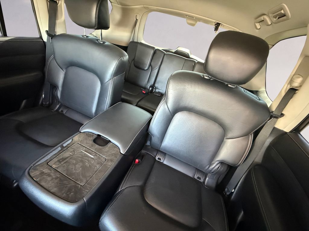 Used 2023 INFINITI QX80 Luxe w/ All-Season Package RWD image 16